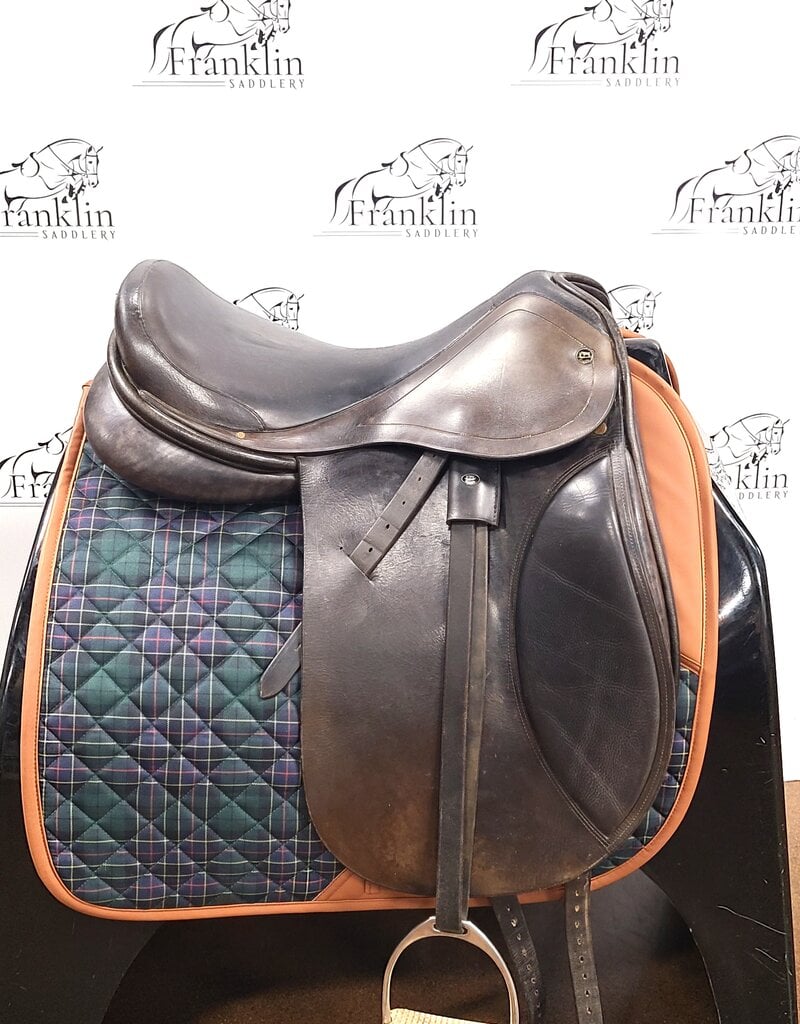 Lauriche AJ Foster Dressage Saddle 17.5" Seat Consignment #919