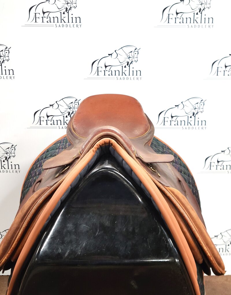 Pessoa Jumping Saddle 17" Seat Consignment #926