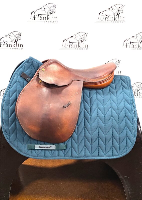 Pessoa Jumping Saddle 16.5" Seat Consignment #934