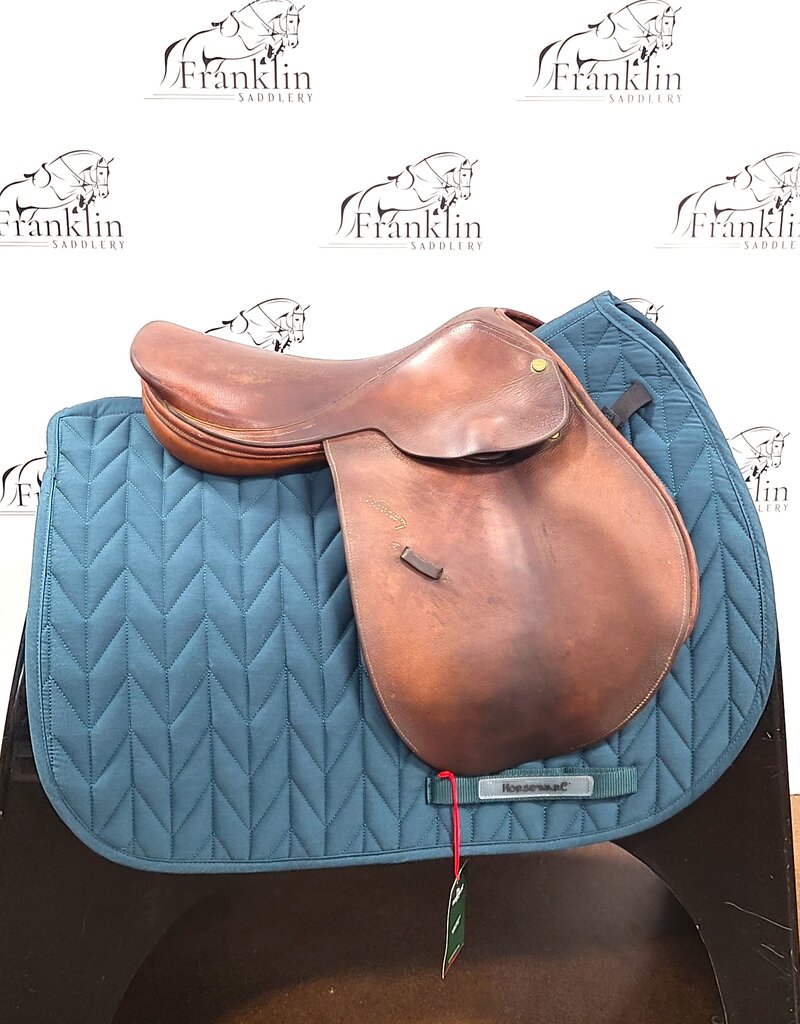 Pessoa Jumping Saddle 16.5" Seat Consignment #934