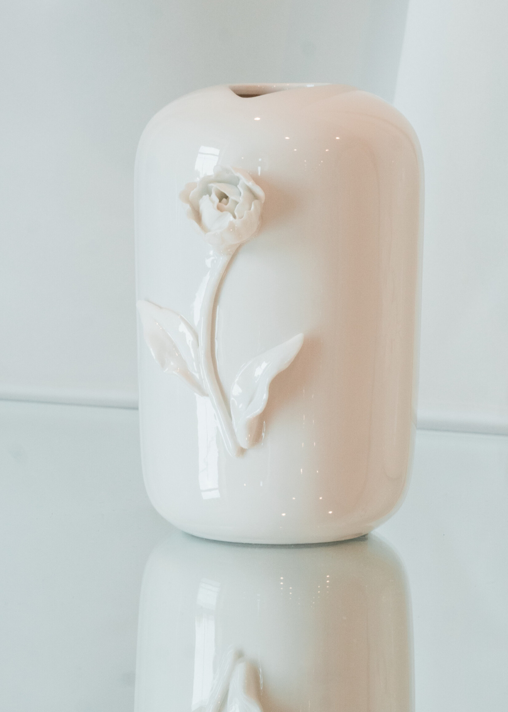 Raised Flower Vase Asstd