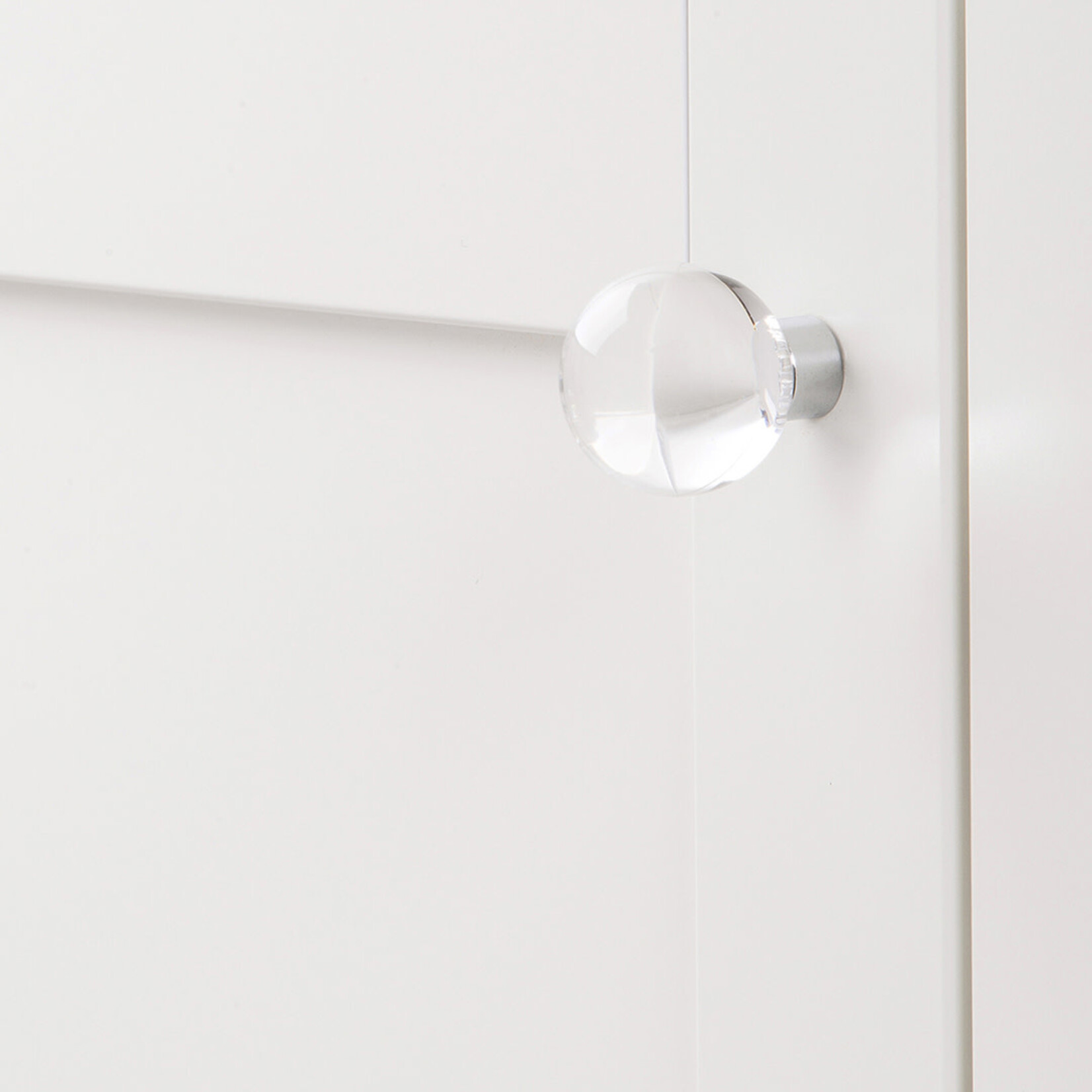 Hickory Hardware Crystal Palace Globe Knob