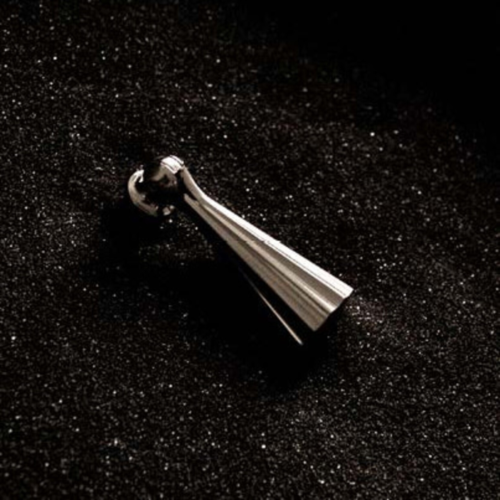 Belwith Keeler Laurel Pendant Pull