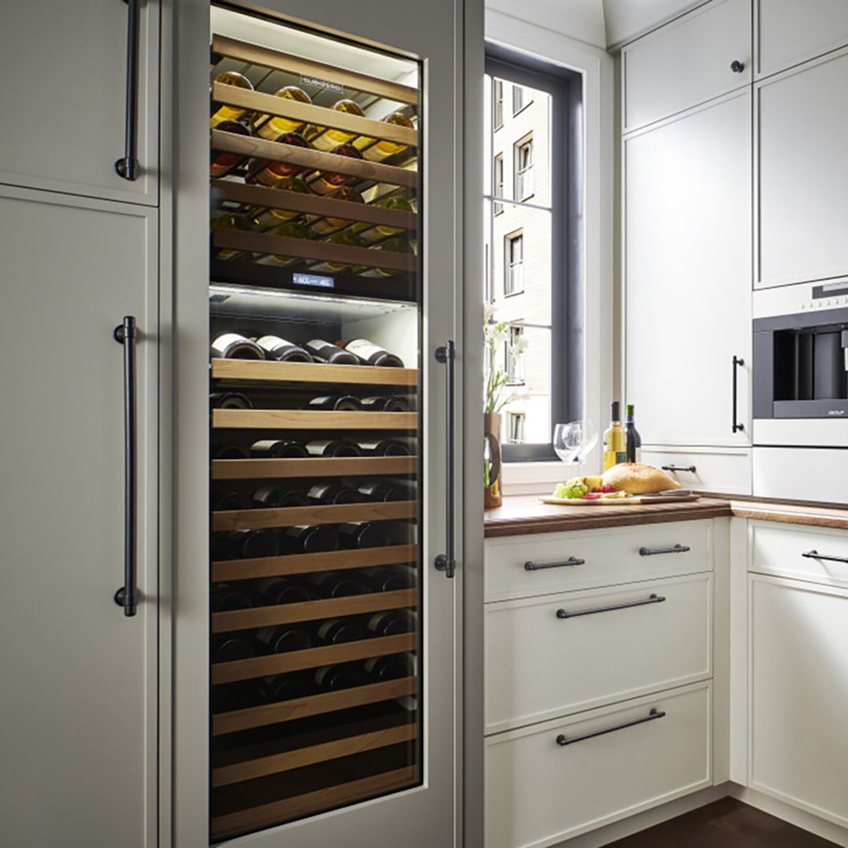 Top Knobs Ellis Knob