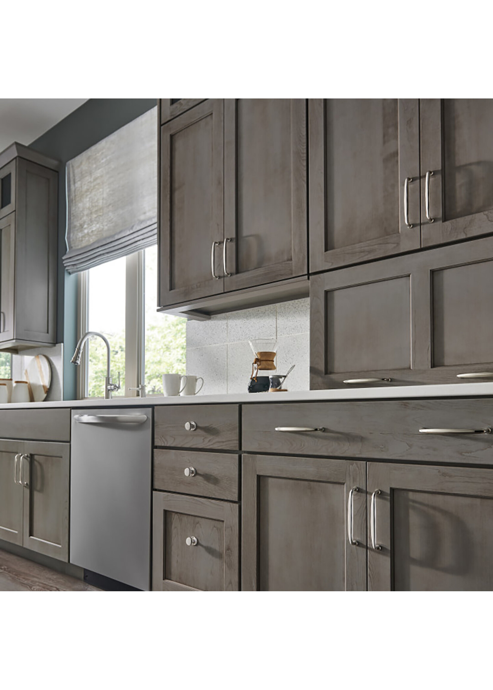 Top Knobs Charlotte Pull