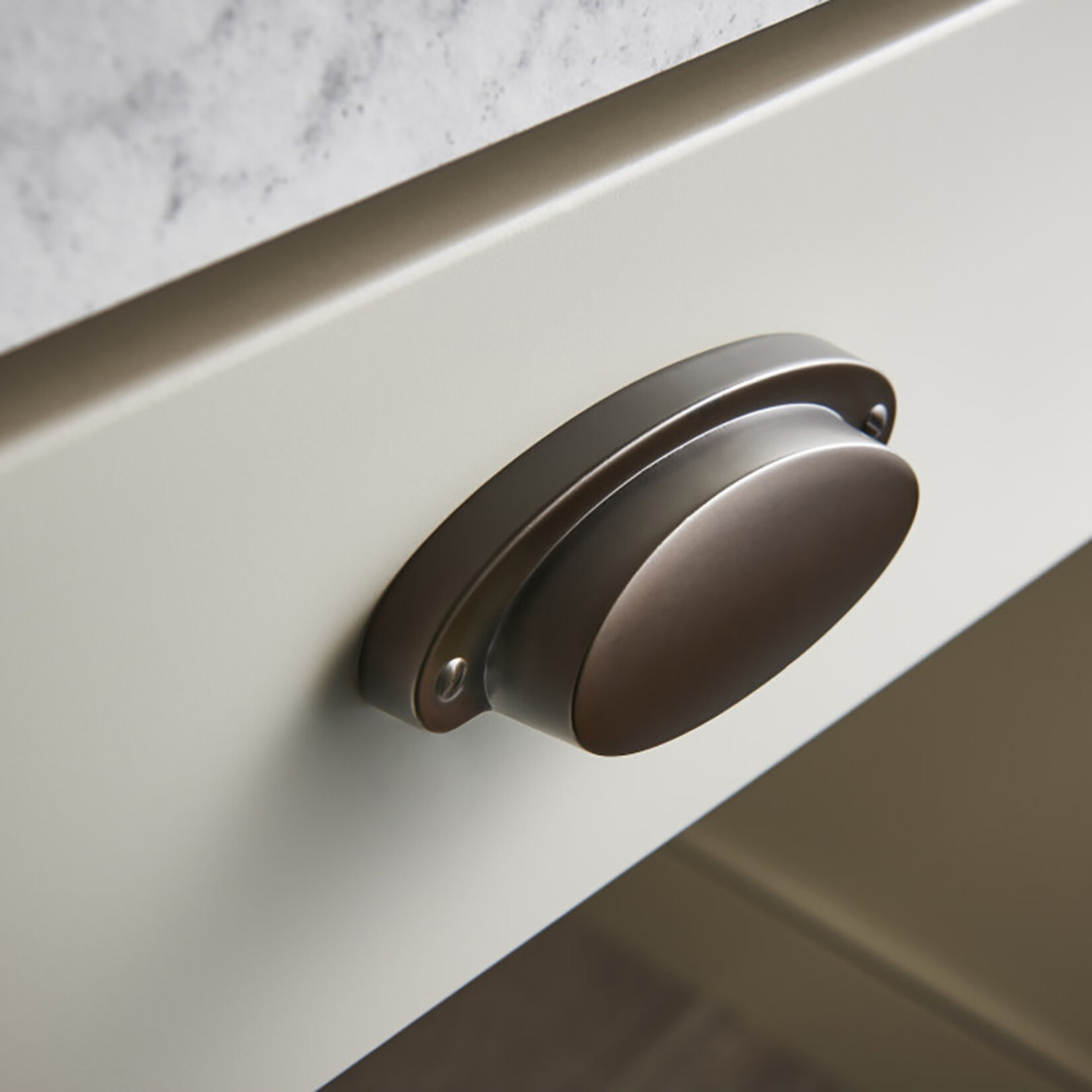 Top Knobs Dakota Cup Pull