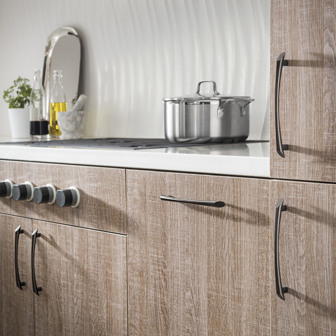 Top Knobs Edgewater Appliance Pull
