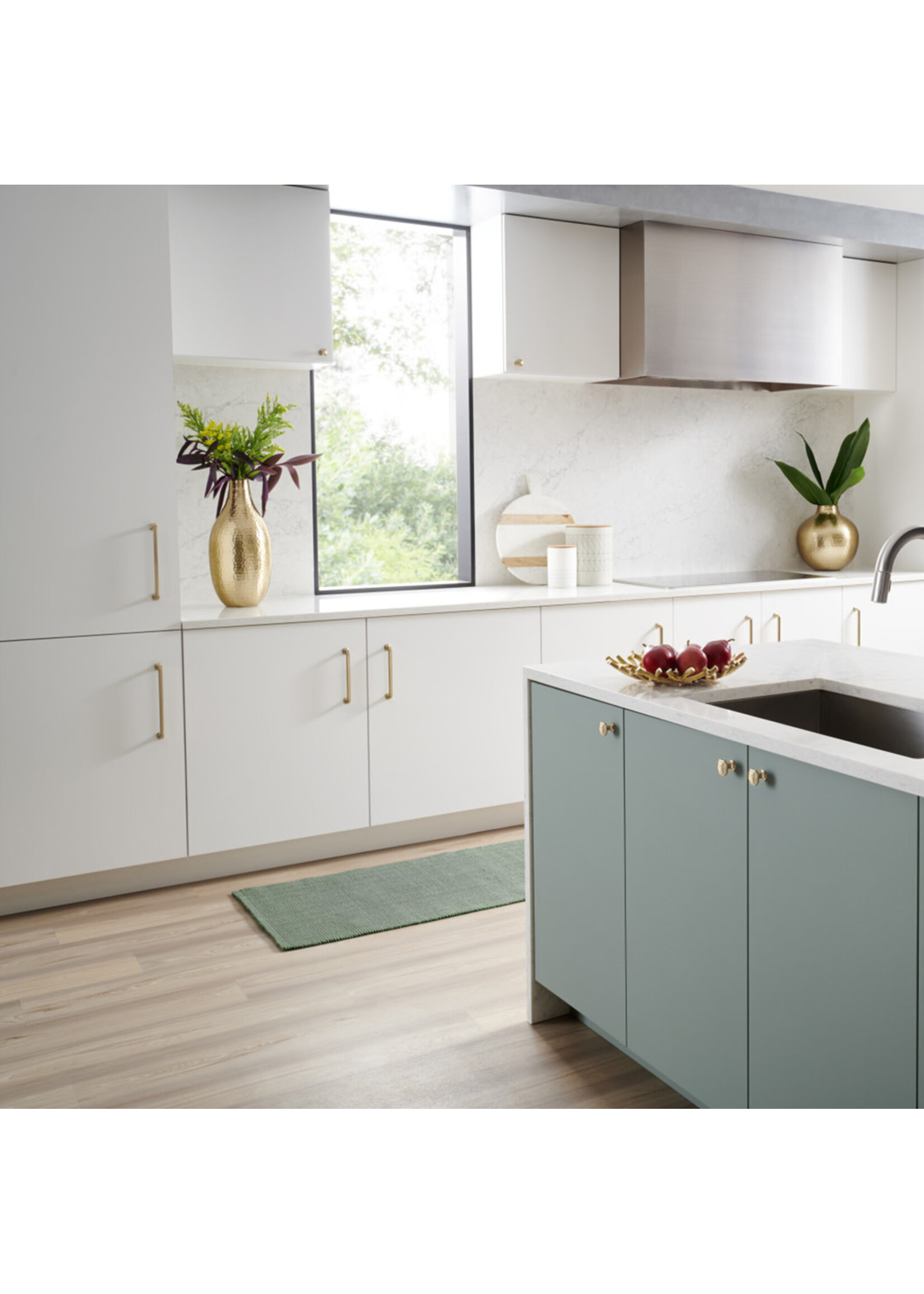 Top Knobs Emerald Pull