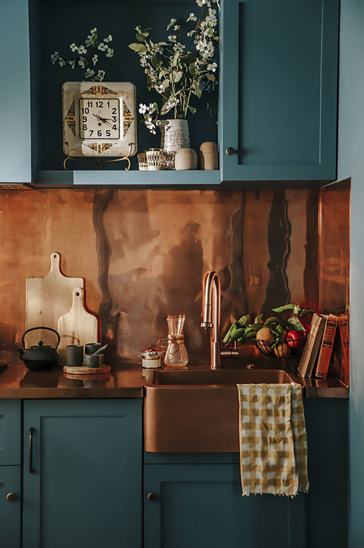 Another fav. Mid tone grey cabinets with copper accessories  Grey kitchens,  Grey kitchen cabinets, Kitchen cabinet styles