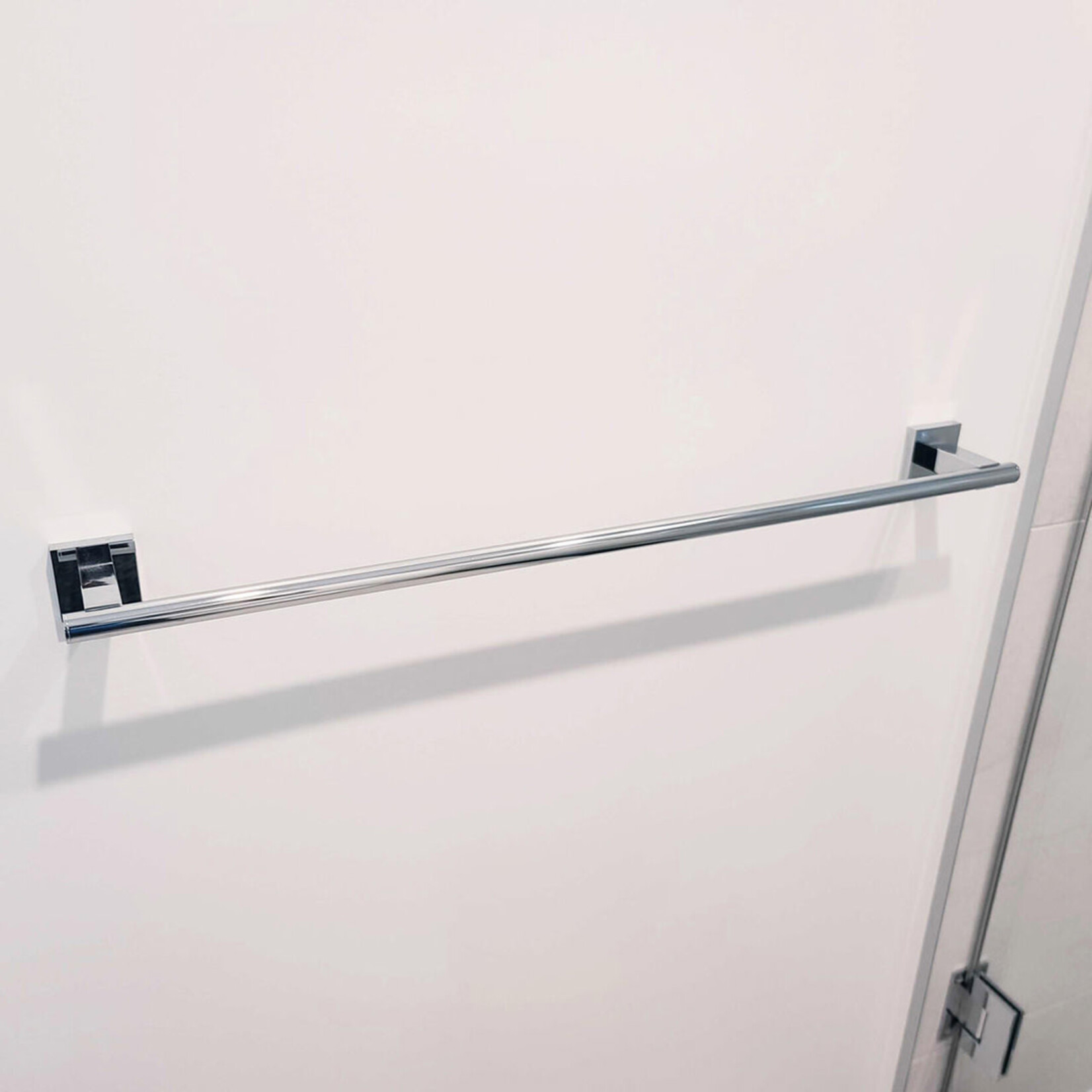 Pearl ETHAN Towel Bar