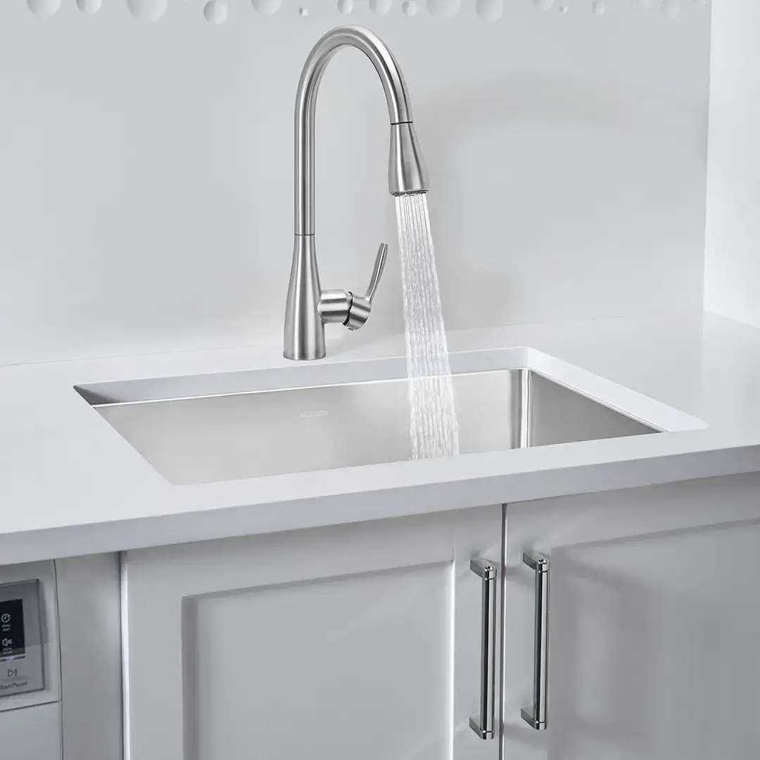 Top Knobs Pennington Bar Pull