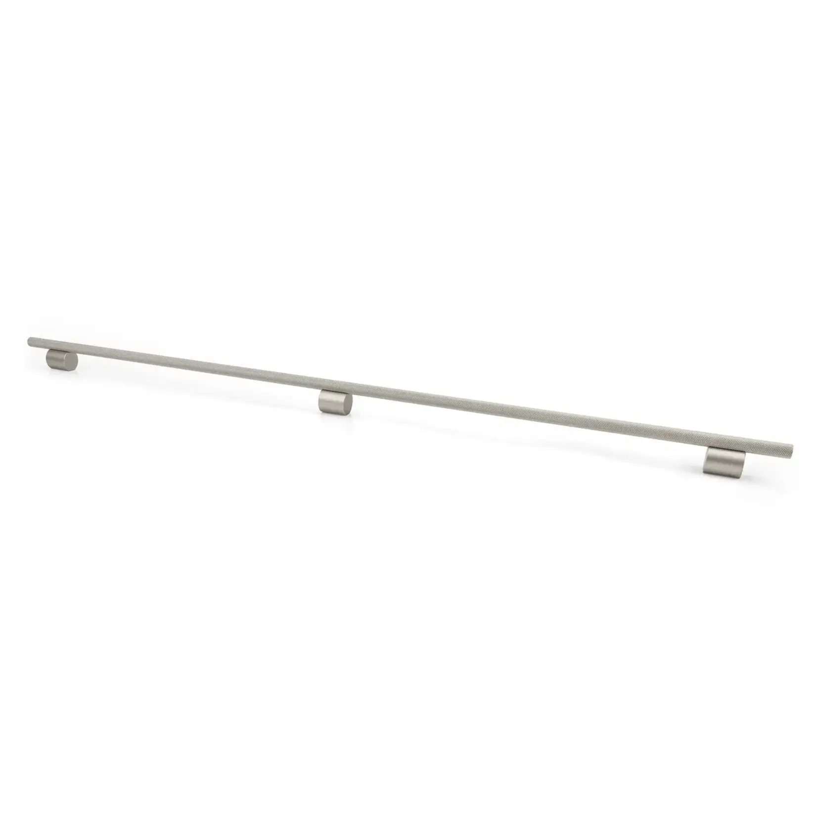 Lovere Knurled Pull Lacquered Silver 640mm