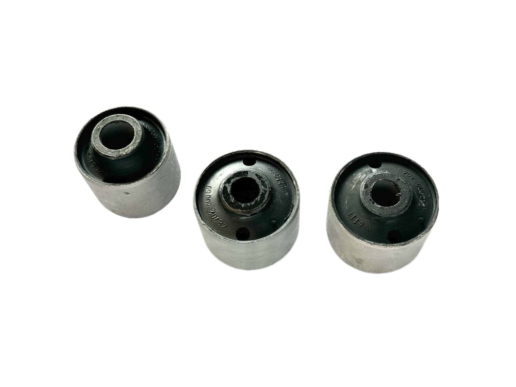 Suspension Leading Arm Bushing Kit - Land Cruiser 80 Series (Radius Arm) 48702-60050 (x2)  + 48061-60010 (x1)