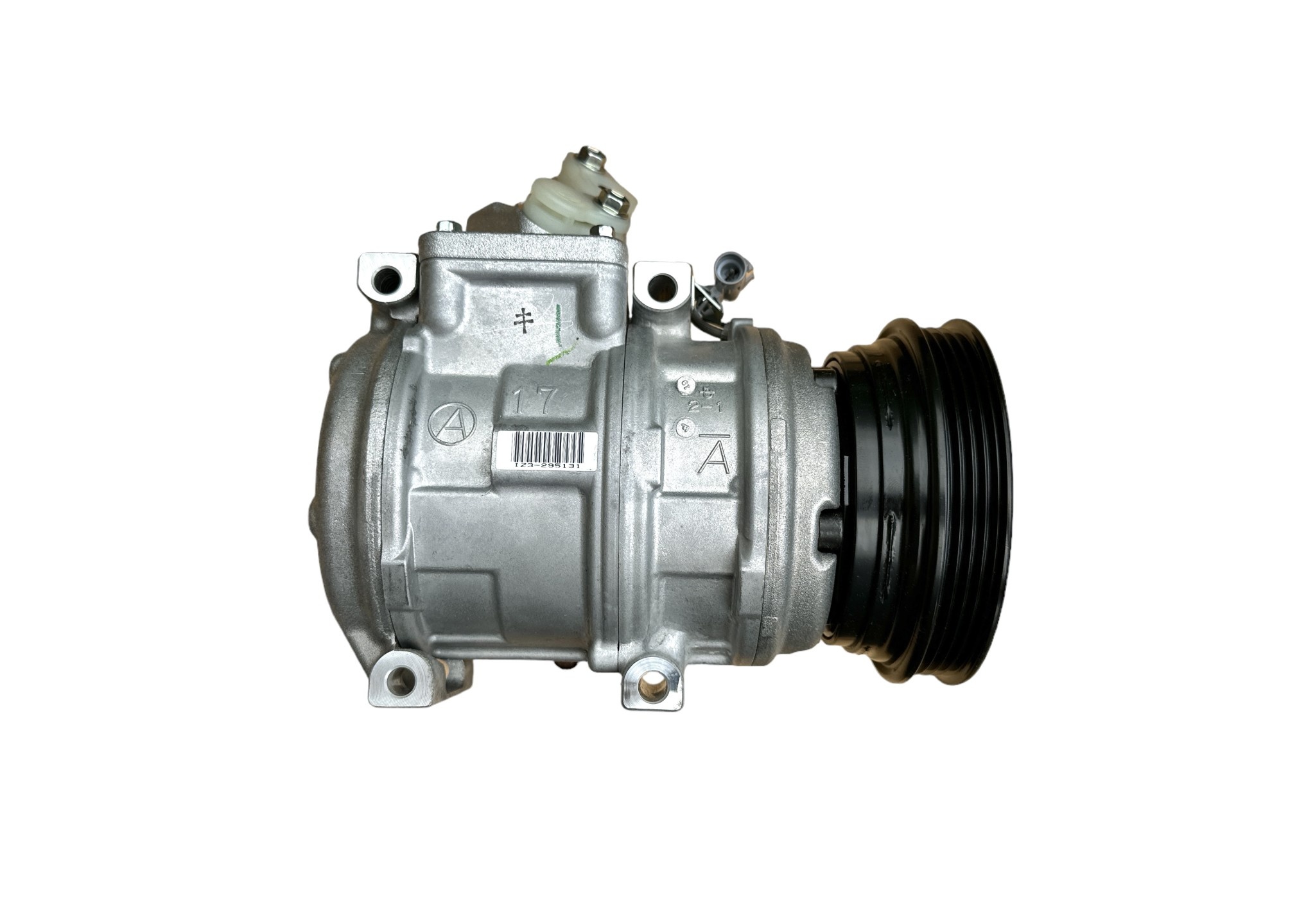 AC Compressor (R134a) - Denso 10PA17 Toyota Land Cruiser HDJ100 w/1HDFTE (& Rear AC) 4 groove pulley - 88320-60720 OEM