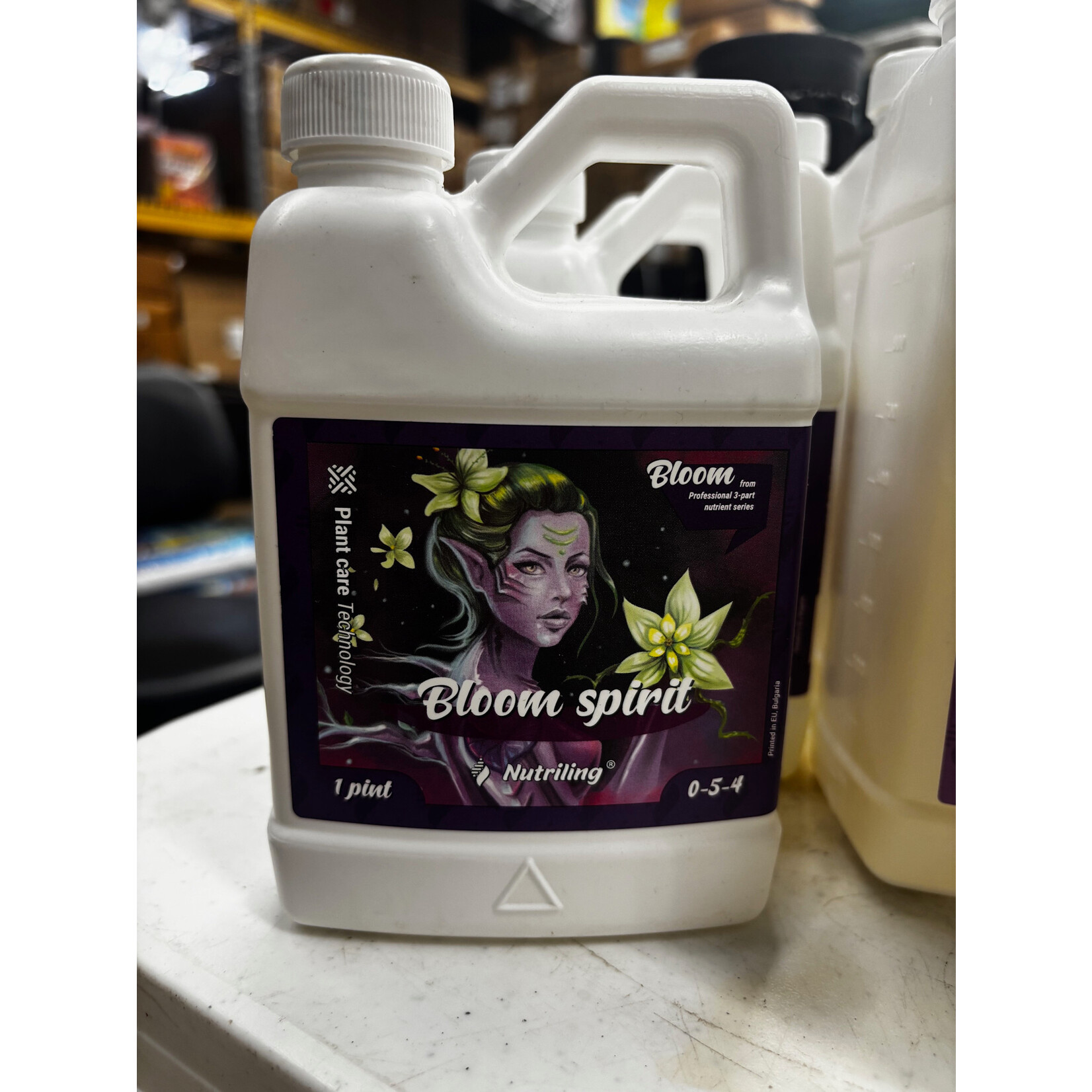 Nutriling Nutriling Bloom Spirit 0-5-4 Pint    Blooming Fertilizer for Flowers - Orchid, Rose, Hibiscus, Hydrangea, Bougainvillea or as Flower Bloom Fertilizer Indoor Outdoor Garden Liquid Plant Food