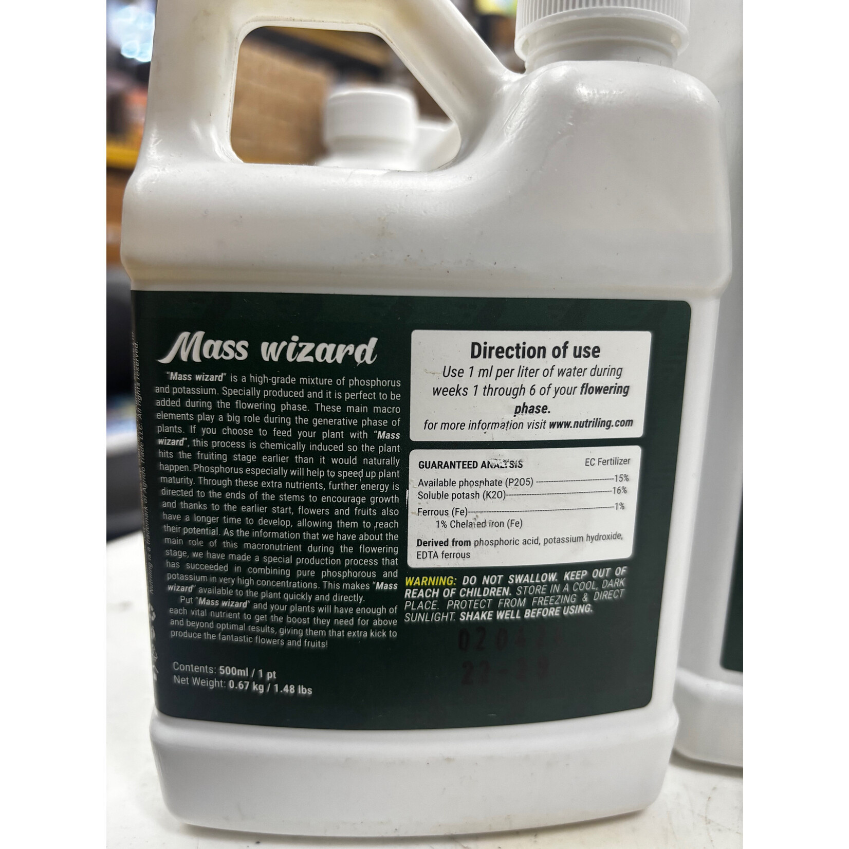 Nutriling Nutriling Mass Wizard 0-15-16 Pint  Big Bloom Booster Fertilizer for Flowers - High in Phosphorus and Potassium Vegetable Fertilizer, Hydrangea Fertilizer, Orchid Food and Hydroponic Plant Food for Big Bud