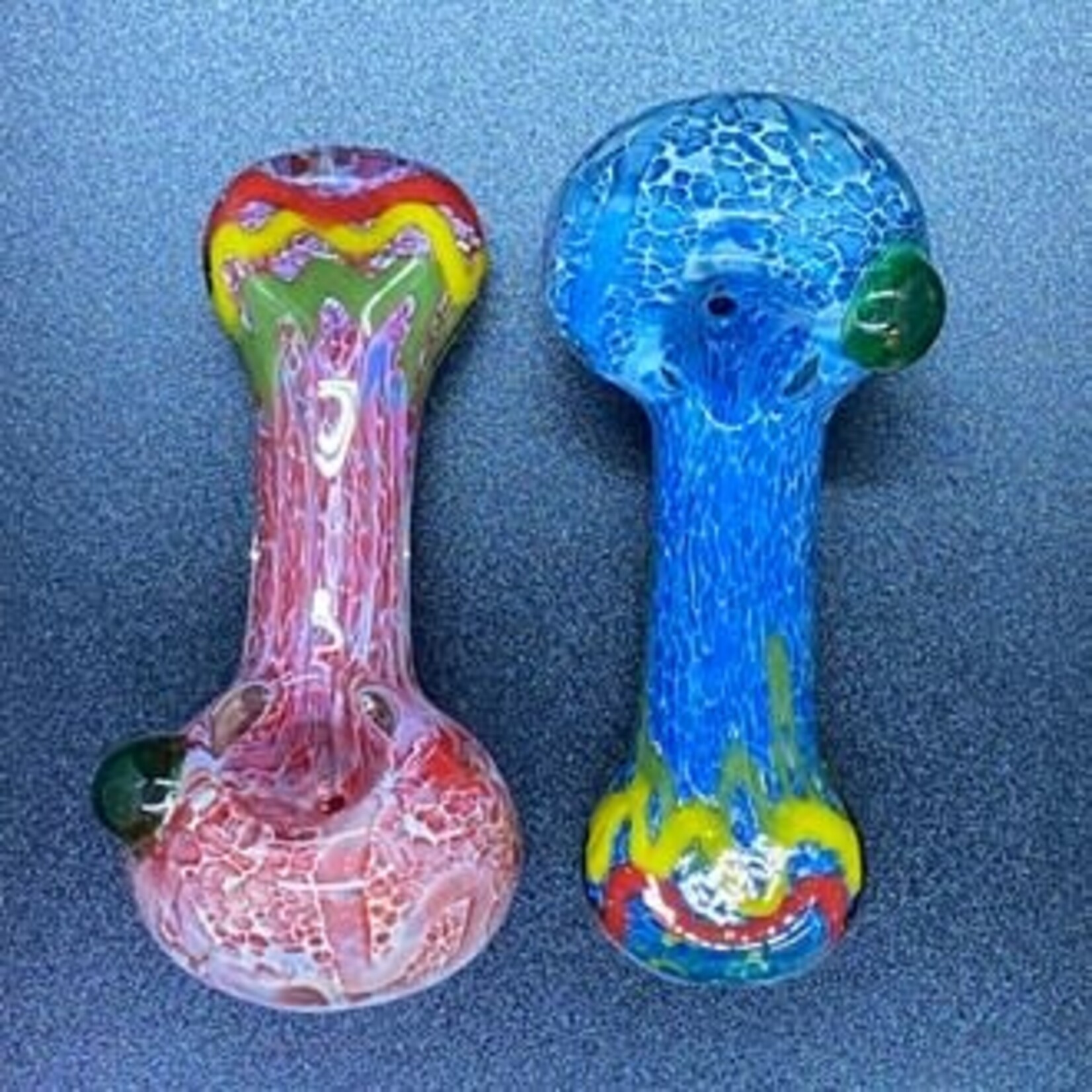 Smokerz Glass SMKZ    4" Frit Dust Flat Rasta Line Mouth  Y203