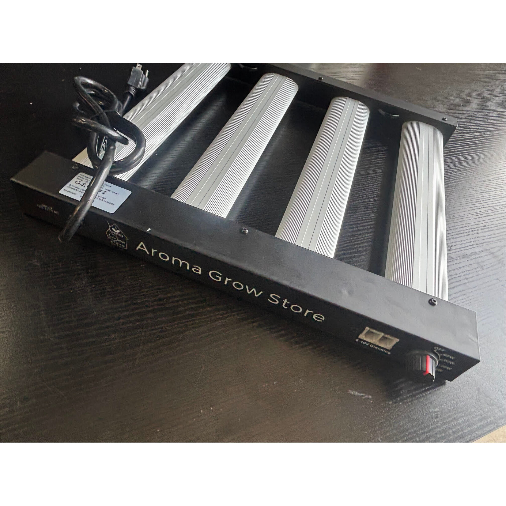 Aroma Grow LED Aroma Grow Light 15" x 15"   4 bar 150 watt Full Spectrum