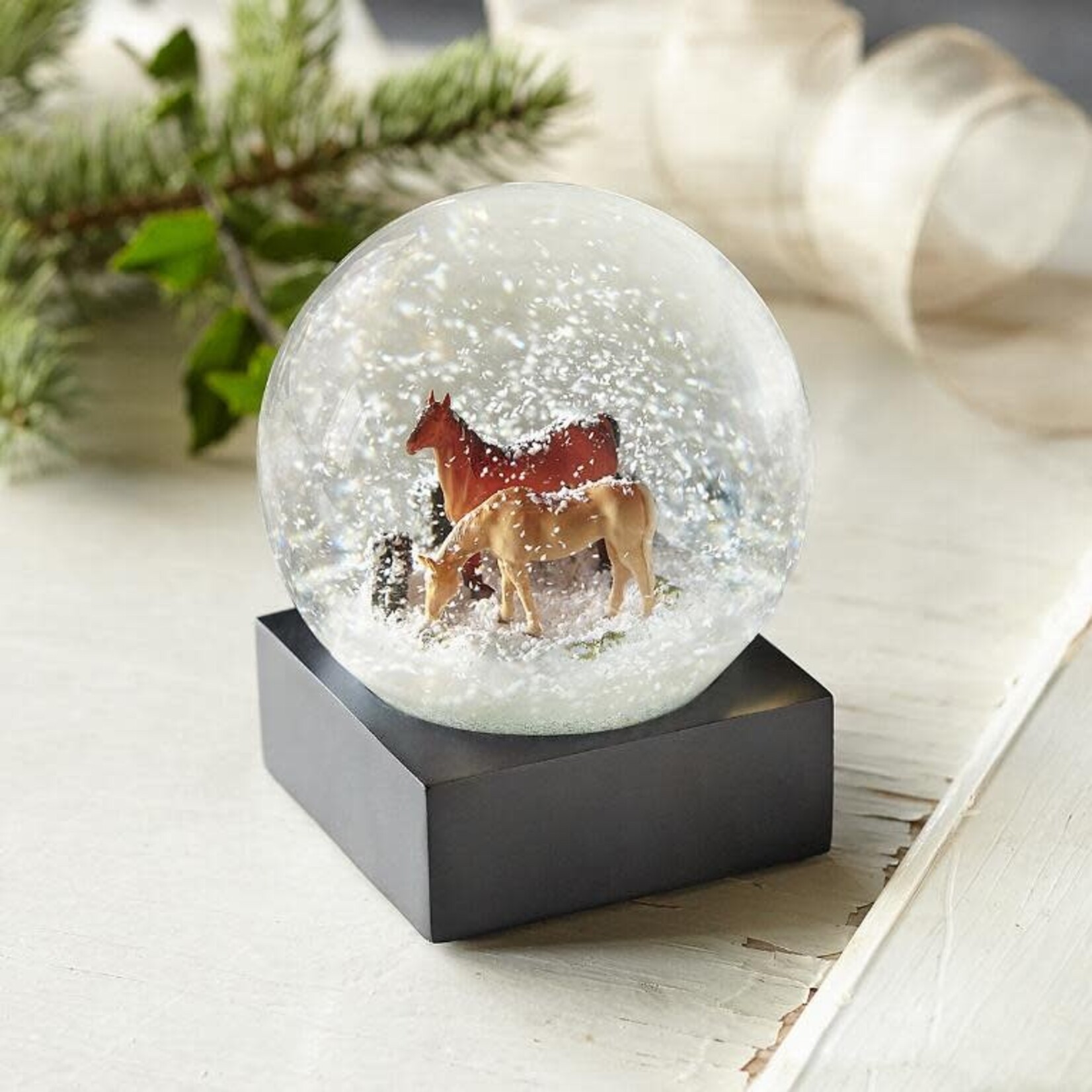 Snow Globes- the perfect housewarming gift for the holidays!