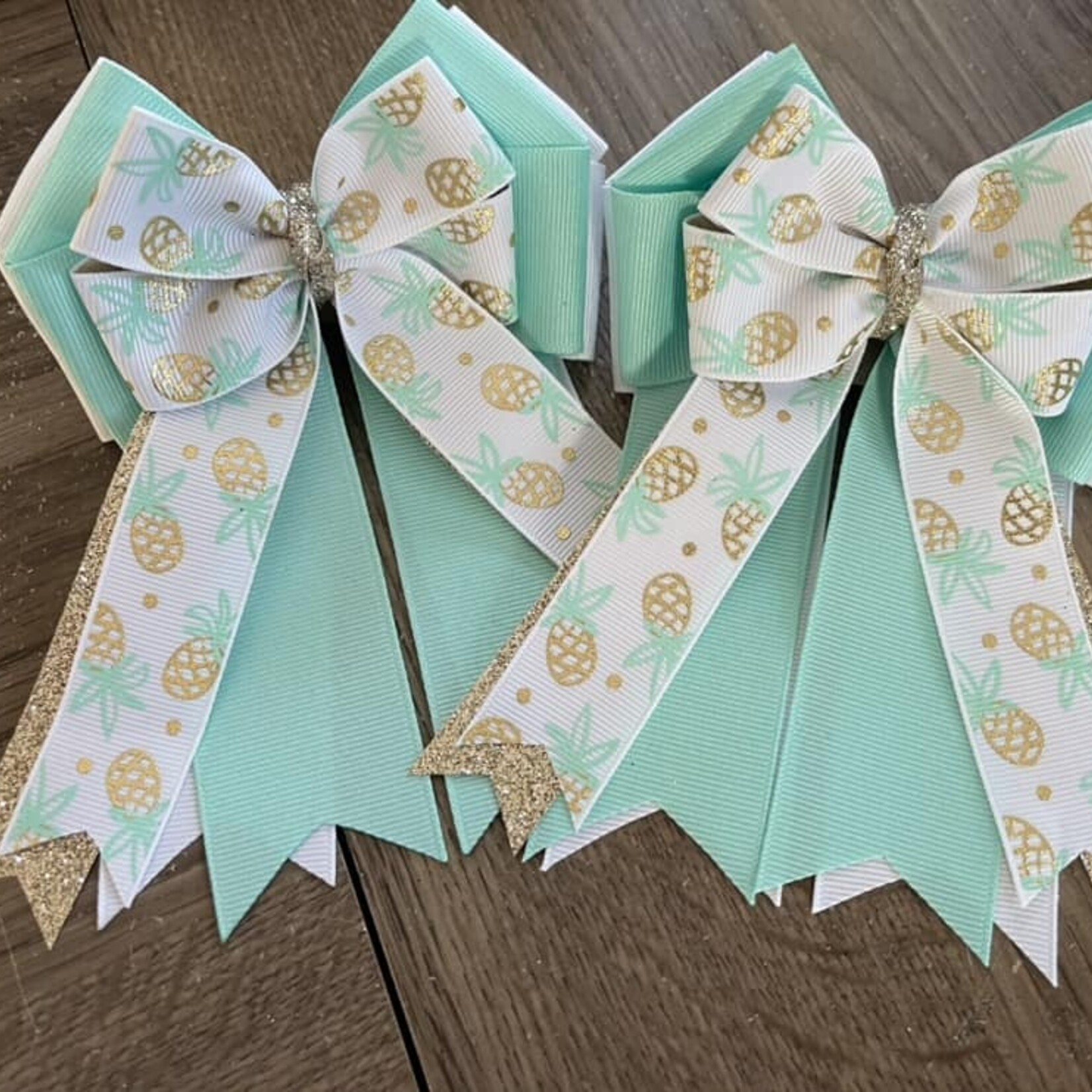 Fabby Fab Fabby Fab Show Bows