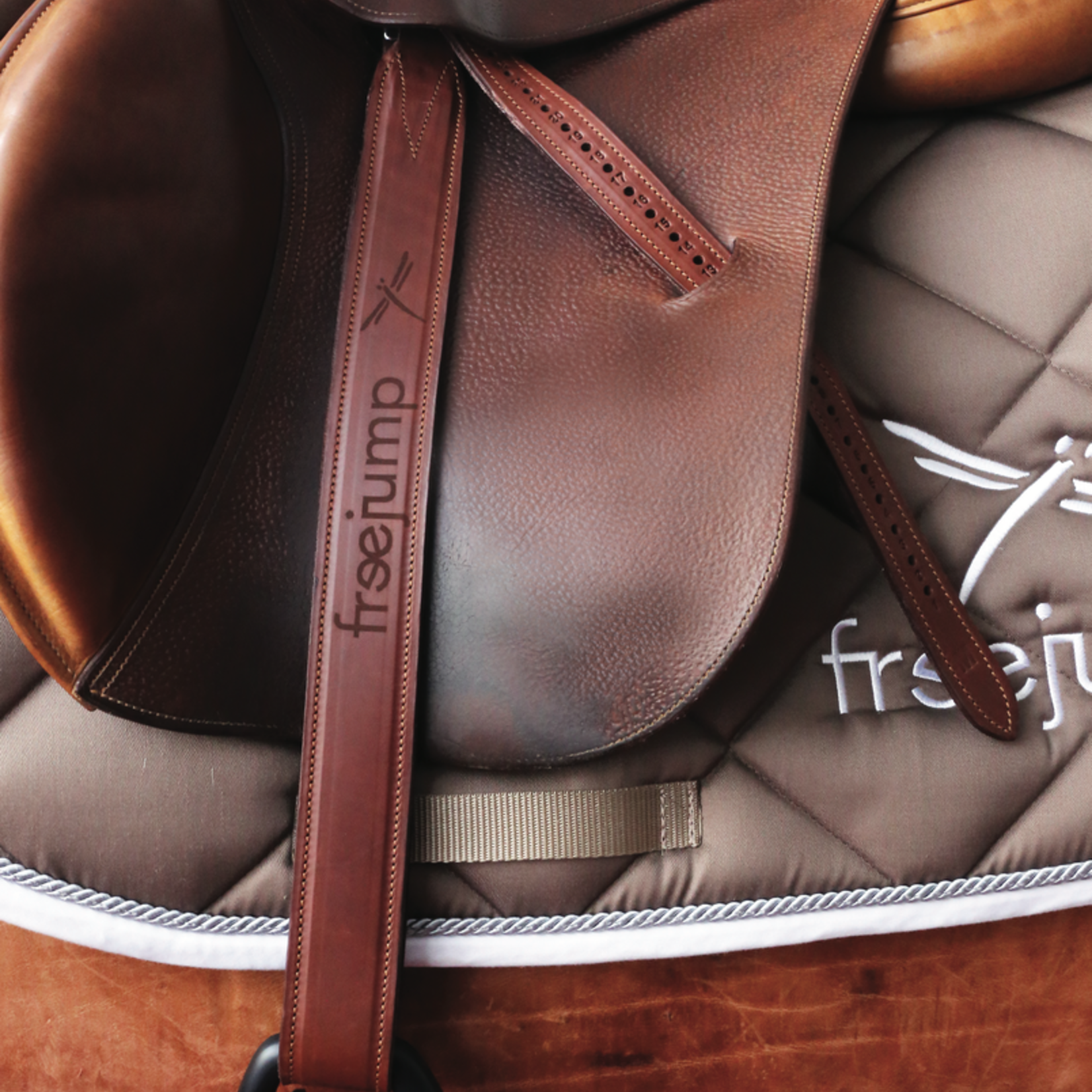 FreeJump Classic Wide Stirrup Leathers