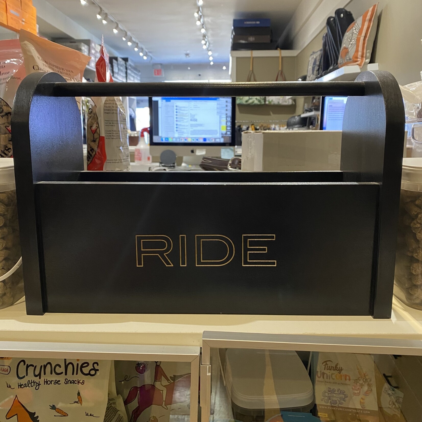 JB Naturals JB Naturals Regular Grooming Box Painted Black w/ RIDE Logo