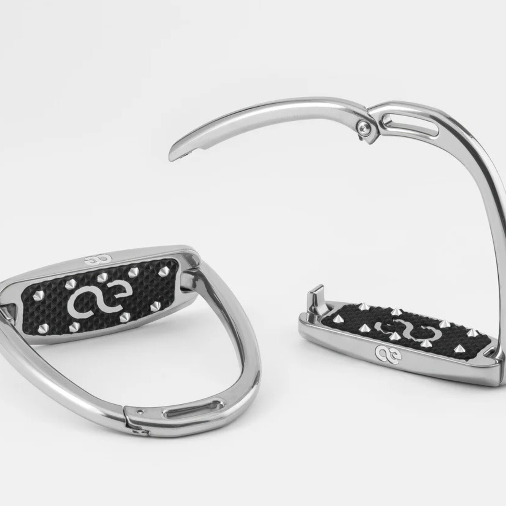American Equus American Equus Hunter Escape Junior Stirrup