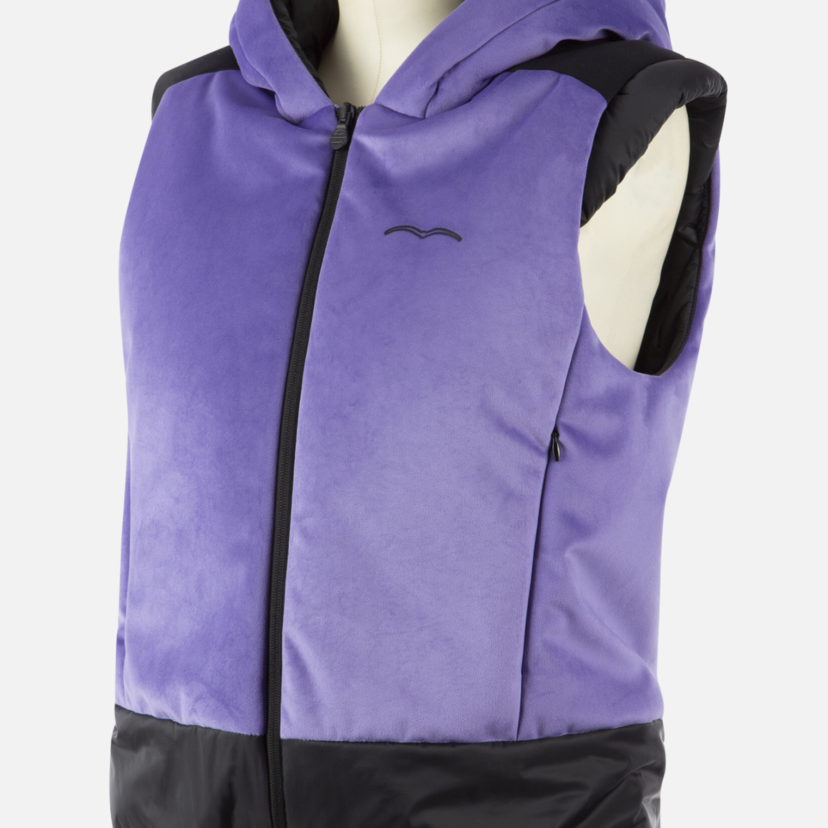 Animo Animo Lynx  Women's Ultra-soft and Cozy Eco-Friendly Zero Down Velvet Vest
