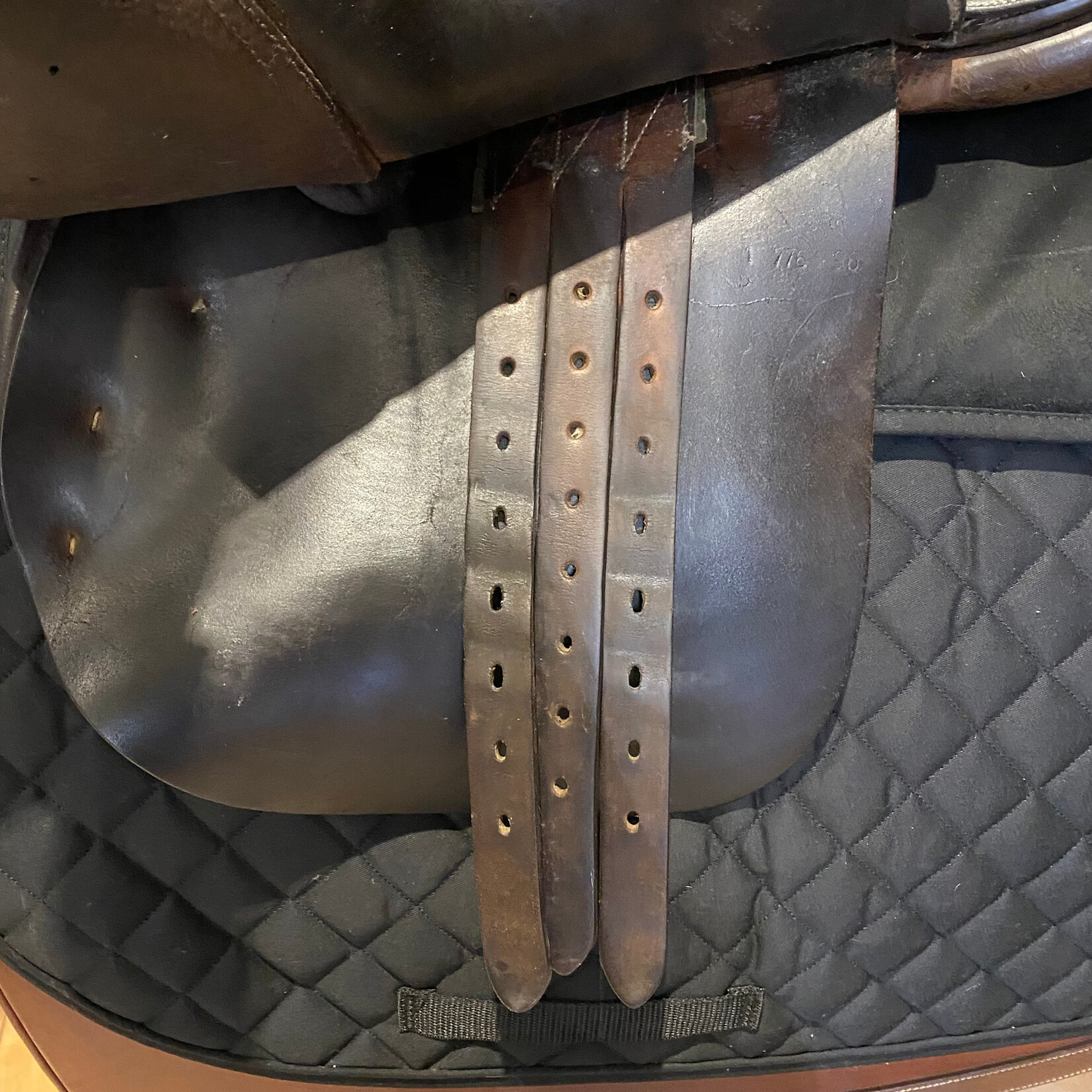 Butet #776 96 Consigned Butet Grained Saddle, 16" P Flat seat, 1.5 flap, STD Tree, Gold, calfskin padded flap and seat