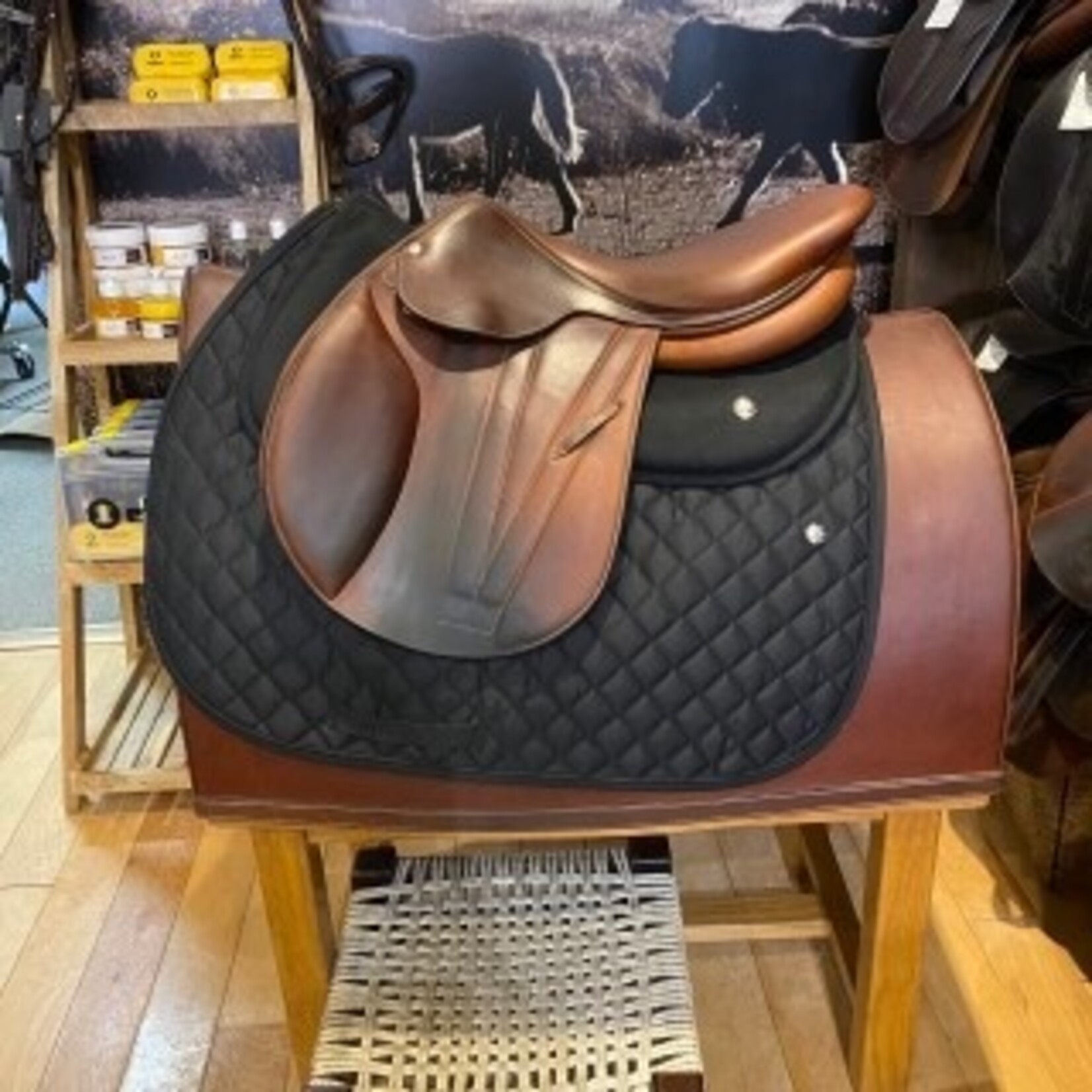 Butet Butet Jumping Saddle Integrated Premium, P (Flat) Seat