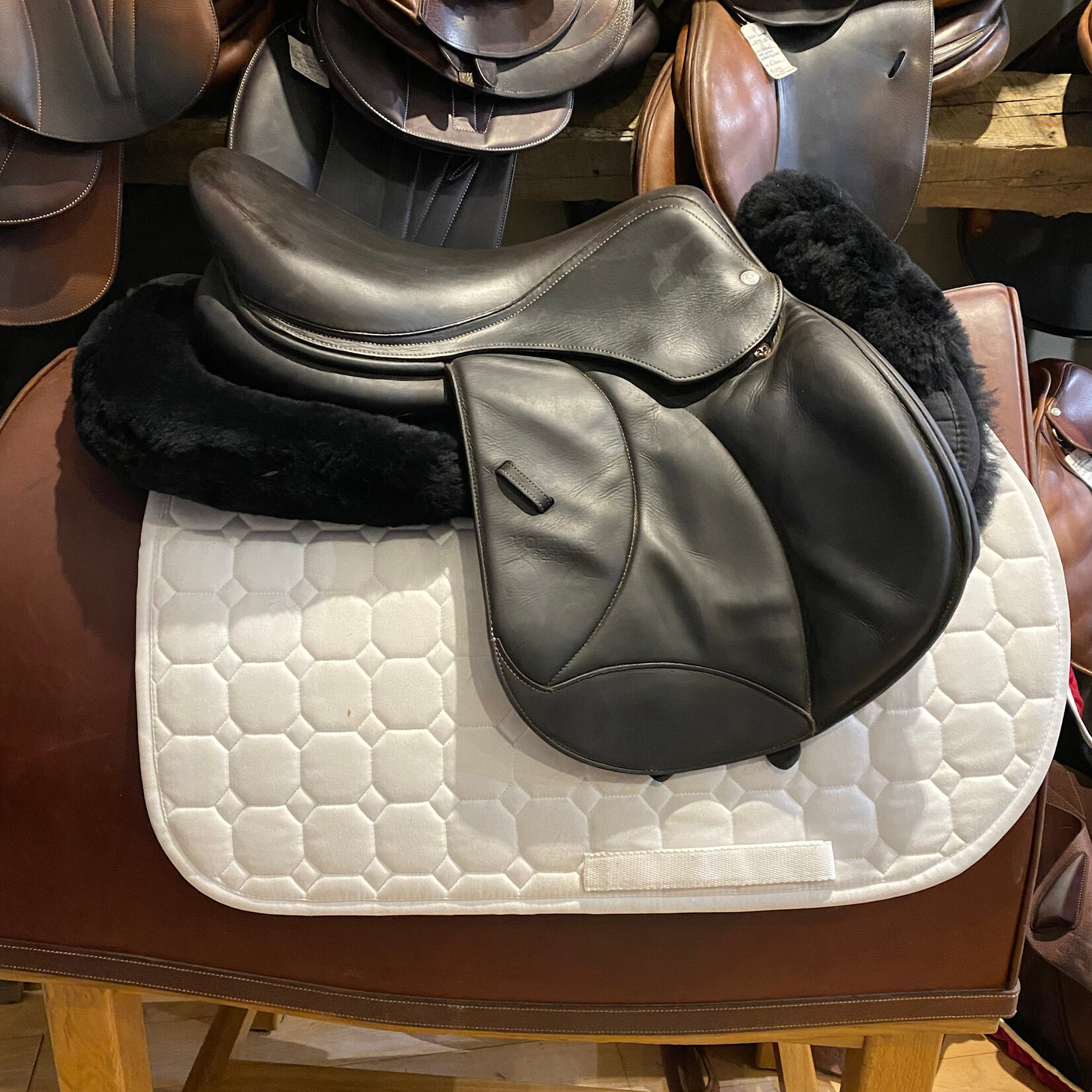 Voltaire #3268 19 Consigned Voltaire Stuggart Jumping Saddle, Full Buffalo Leather 17.5”, 1A flap, FIN Panels, comes with Voltaire Cover