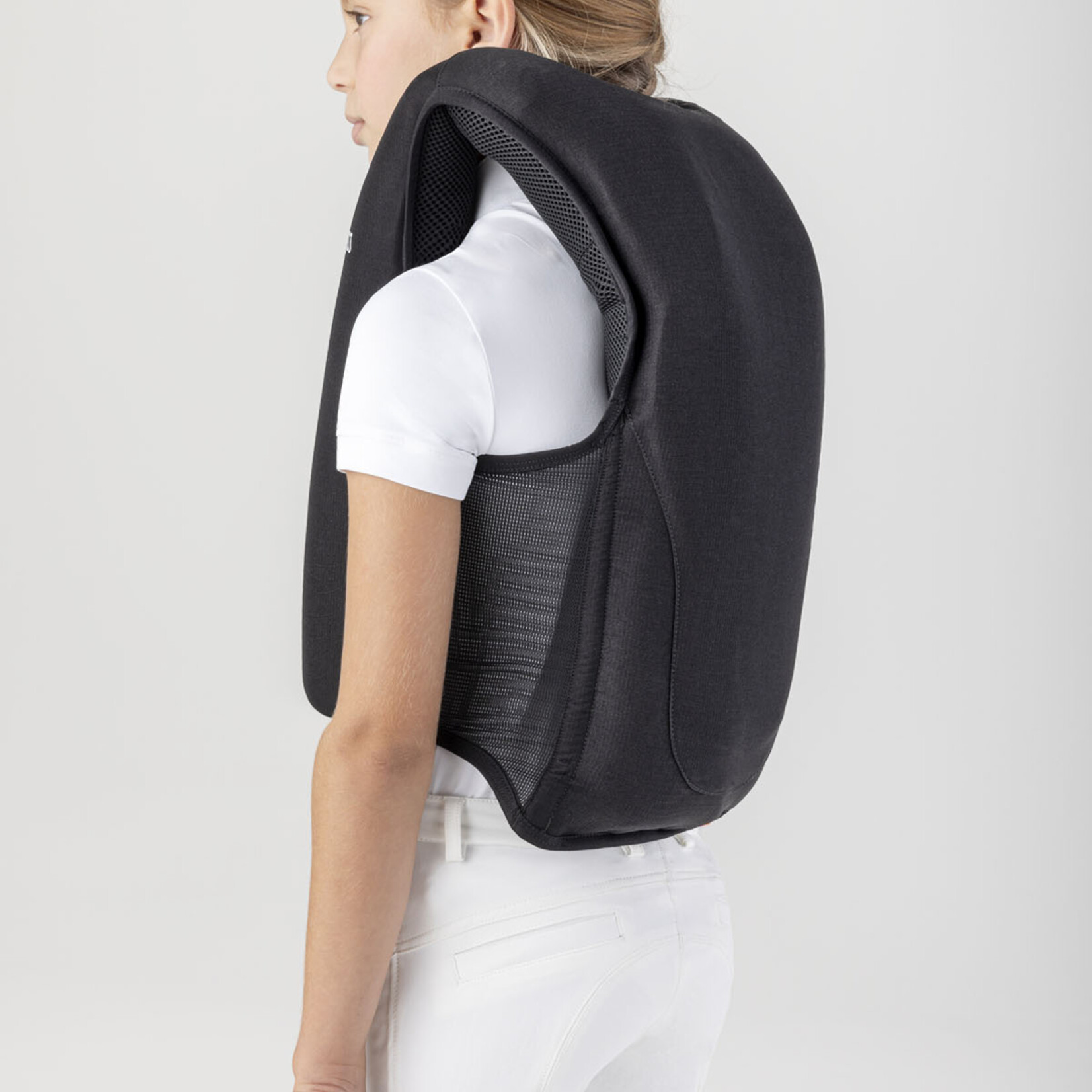Equiline Q10106 Equiline Allshot Kid - Junior Airbag Hybrid Vest (Air Bag + Level 1 D30 Back Protector), includes 1 cartridge