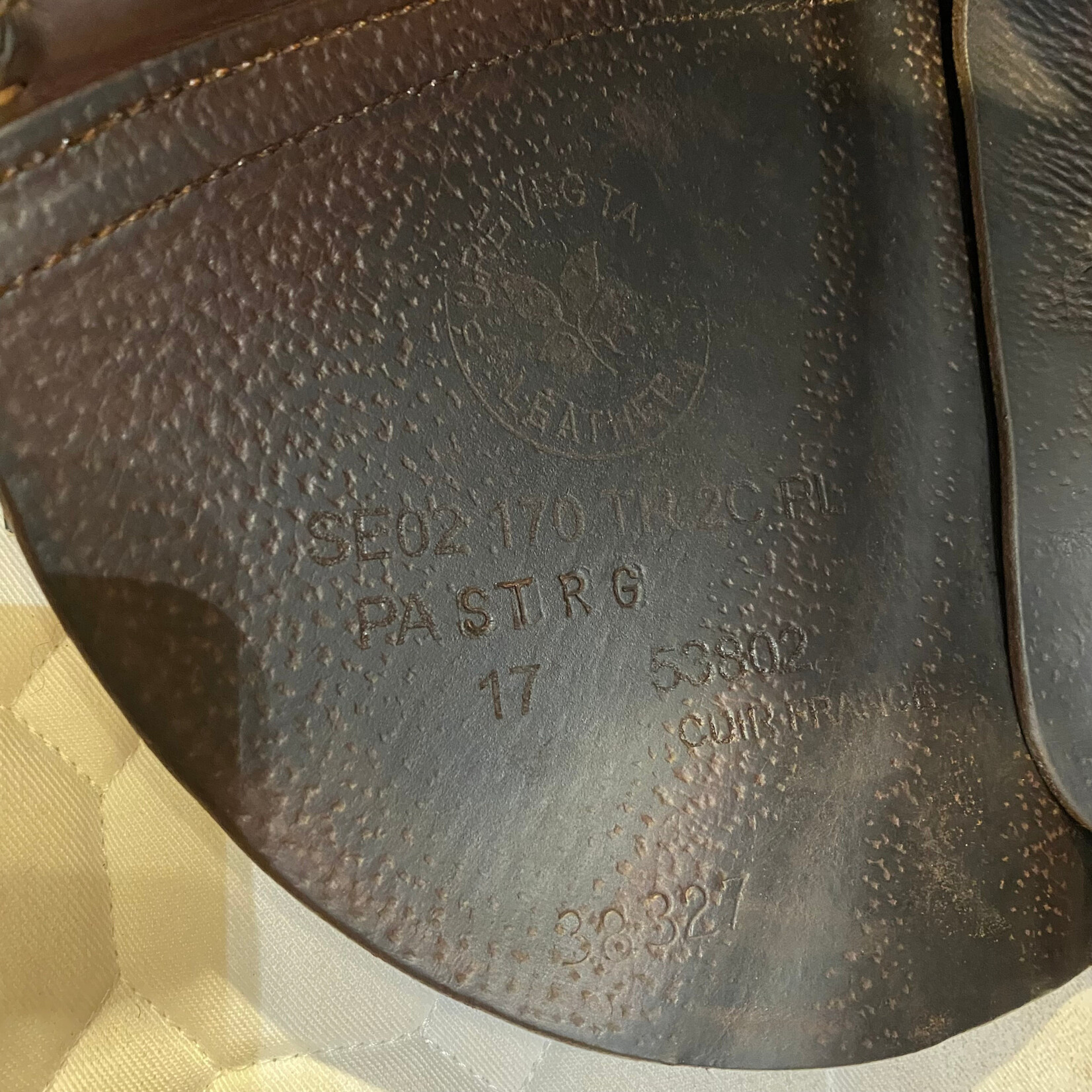 CWD #17 53802 Consigned CWD SE02 Saddle 17" Grained TR Seat (Flat) 2C Flap, PA (less fill) ST,  includes CWD cover