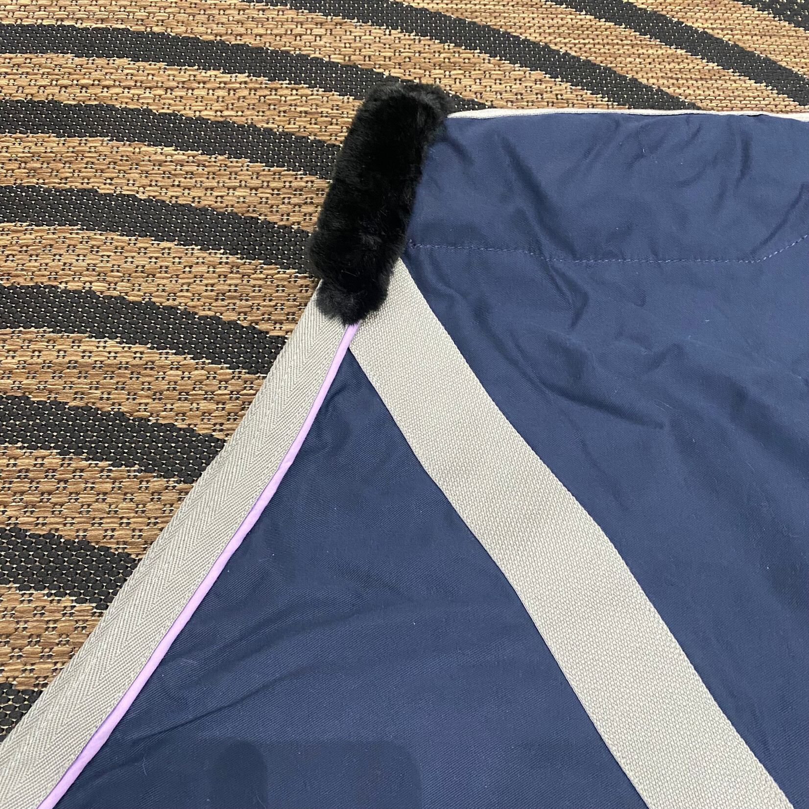 Equitex Custom Equitex Day Sheet Twill, features include, faux beaver fur at the withers, two high bias surcingles, taffeta lined, double-faced shoulders, with detachable elastic leg straps - Captain Navy base w/ lavender pipping & cadet grey trim, size 82