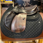 Voltaire #5488 18 Consigned Voltaire Stuggart Jumping Saddle, 18”, Deep Seat, 3AAA flap, Medium/Wide tree w/ Pro Panels, comes with Voltaire Cover
