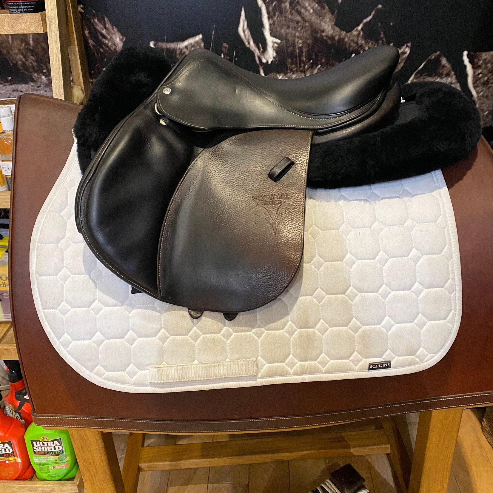 Voltaire #1121 17 Consigned Voltaire Jumping Palm Beach, 16”, 1A flap, Pro Panels, Medium Tree, includes Voltaire cover