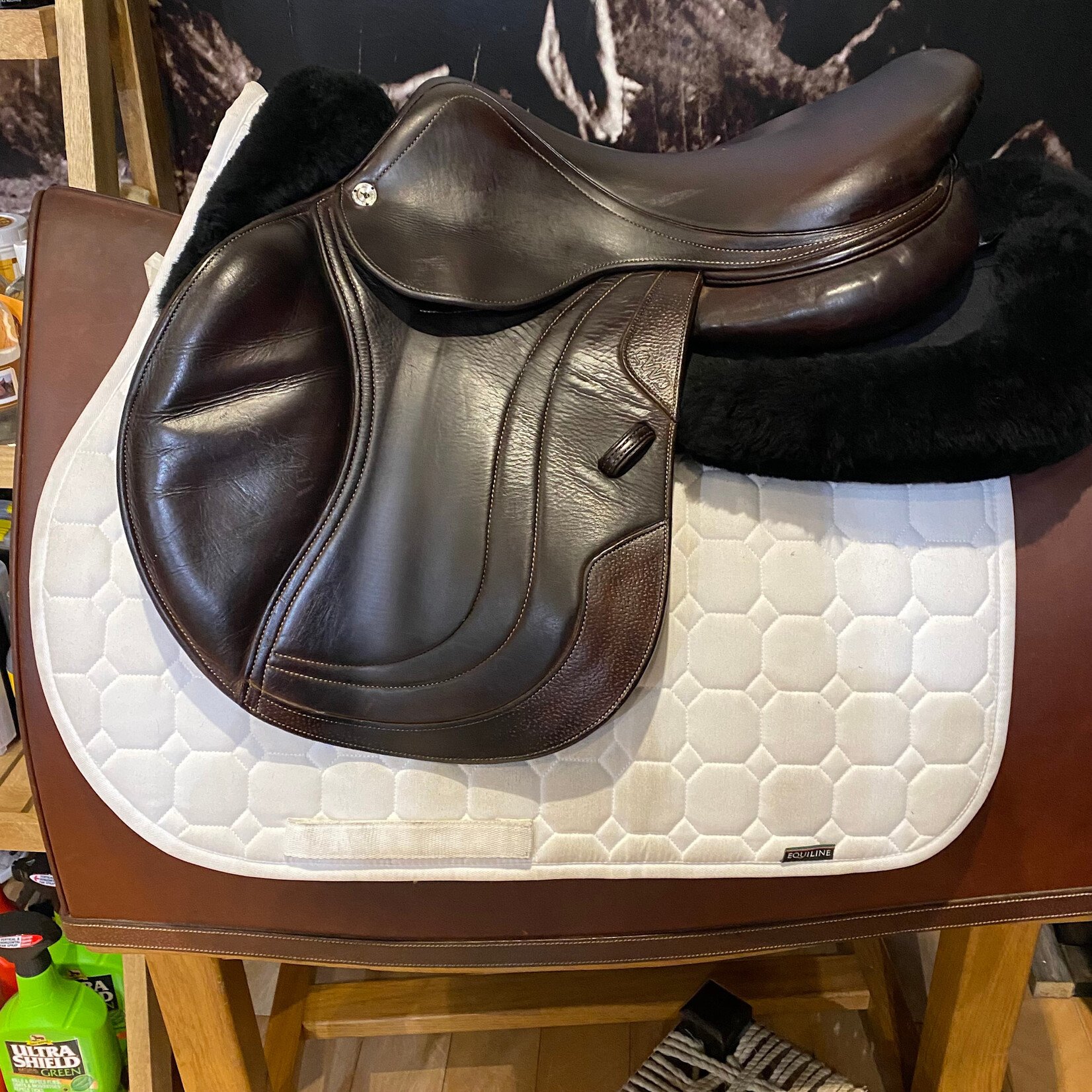 CWD #22 90942 Consigned CWD SE01 Saddle 17.5" TR Seat (Flat Seat) 3C (forward) Flap, PA & RT panels , includes 54" CWD Lined leathers