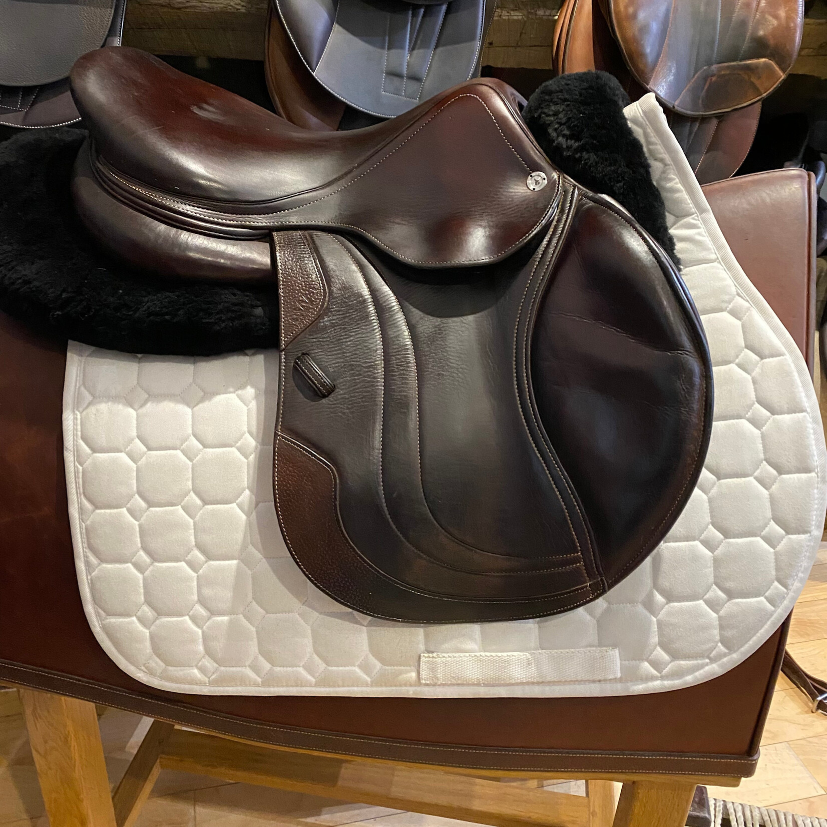 CWD #22 90942 Consigned CWD SE01 Saddle 17.5" TR Seat (Flat Seat) 3C (forward) Flap, PA & RT panels , includes 54" CWD Lined leathers