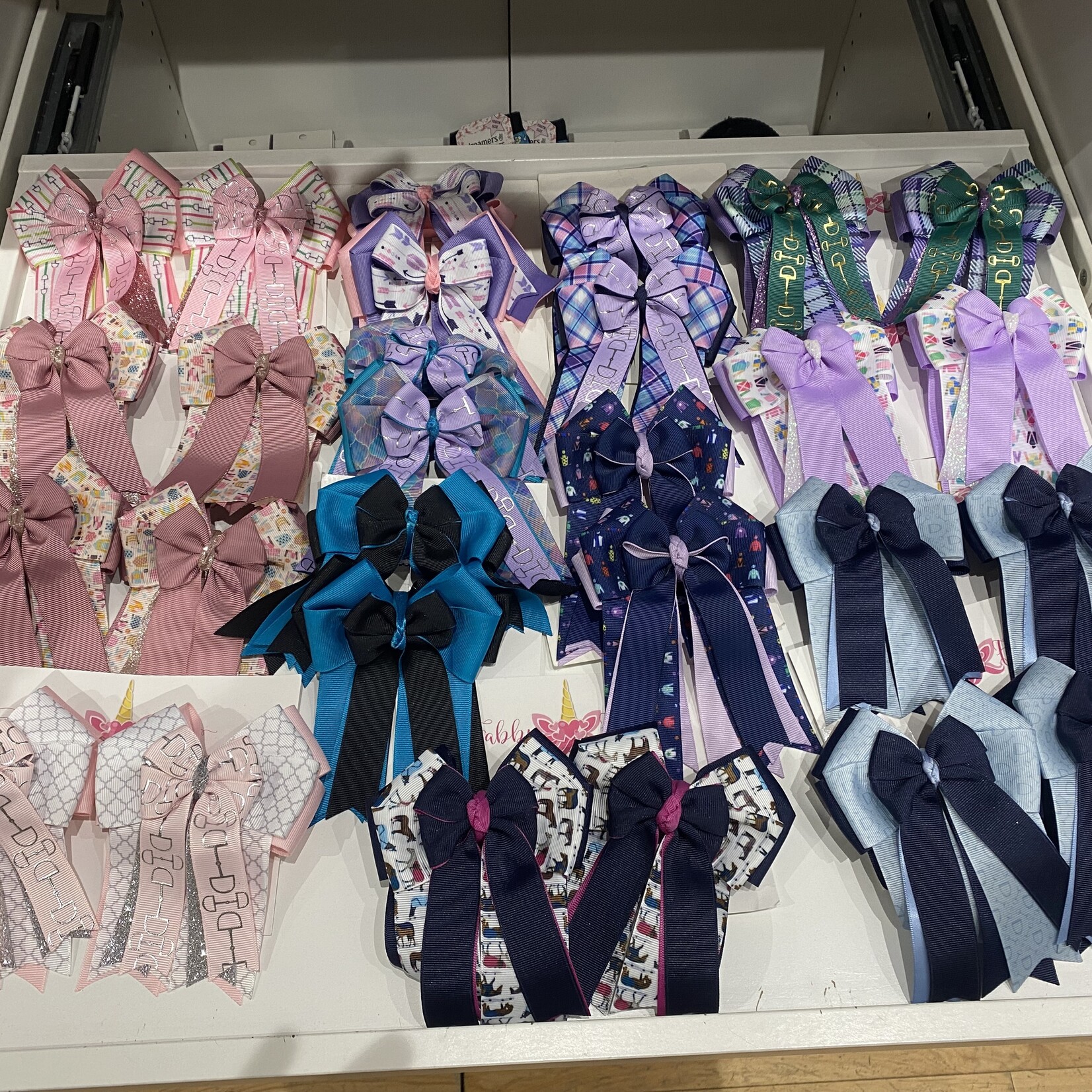 Fabby Fab Fabby Fab Show Bows