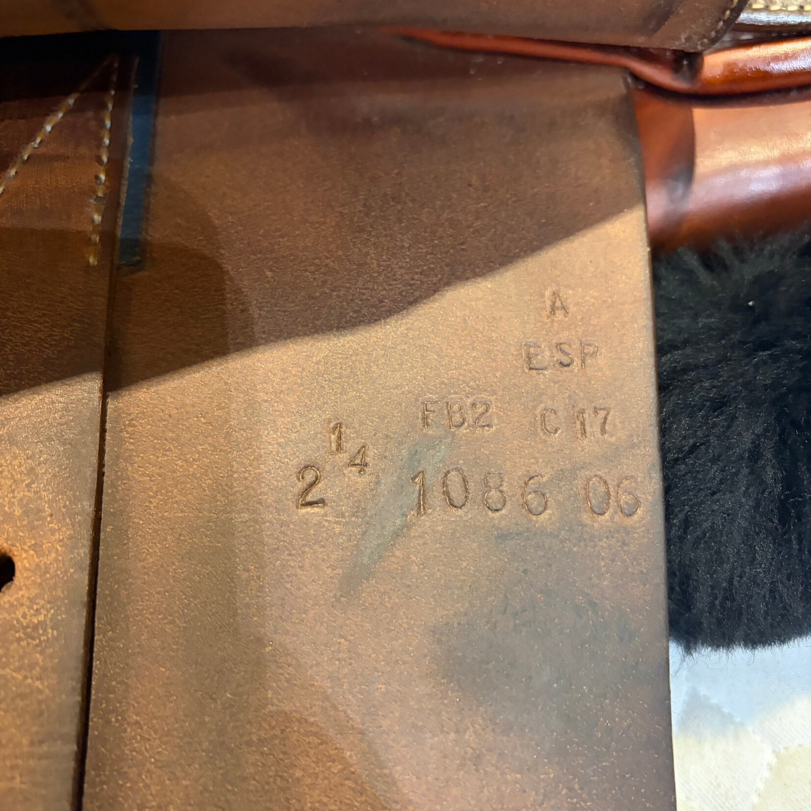 Butet #06 1086 Consigned Butet Jumping Saddle, Grained, 17" C (Deep Seat), 2.25 Flap, WIDE TREE, A & ESP Panels, Gold