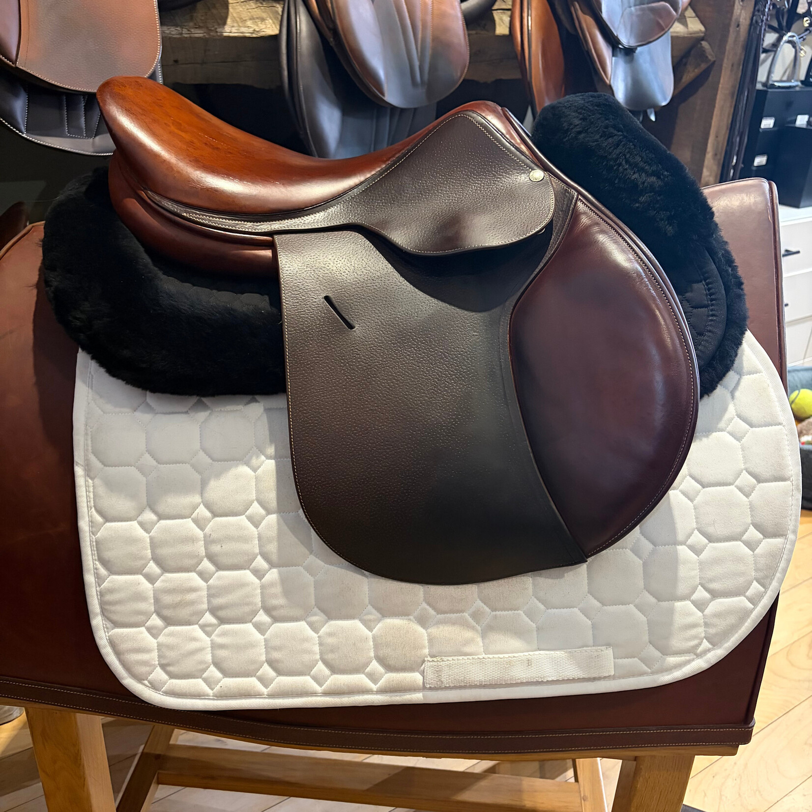 Butet #06 1086 Consigned Butet Jumping Saddle, Grained, 17" C (Deep Seat), 2.25 Flap, WIDE TREE, A & ESP Panels, Gold