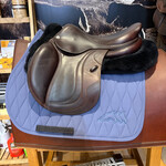 CWD #23 109378 Consigned CWD SE01 Saddle 17.5" TC Seat (Flat Seat) 2LH (Straight/Hunter) Flap, PA & RT panels , includes CWD cover
