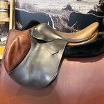 Butet #210 02 Consigned Butet, Grained, 18" P (Flat Seat), 2 Flap, Standard Non-Integrated Panels, STD TREE, Gold 2 Front Blocks, no cover