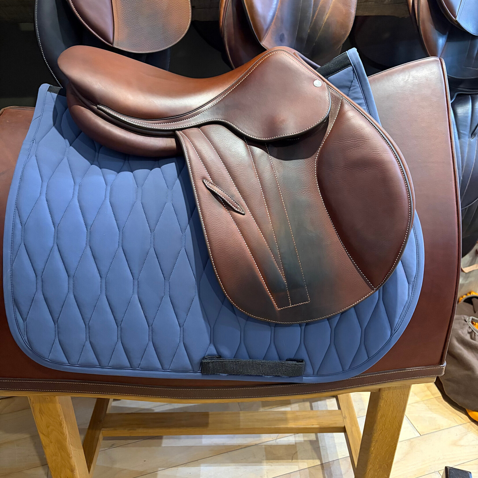 Butet #25 30074 Demo Butet Butet Jumping Saddle Integrated Premium, P (Flat) Seat, 1.5 Flap, Gold, 16", WIDE TREE, DFA Panels,  includes Butet Cover- LIKE NEW