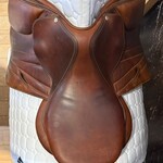 Butet #22 22745 Demo Butet Premium Jumping Saddle, 16" P Flat seat, 1.5 flap, WIDE Tree, A+DF panel, Standard Frotn & Rear Blocks, Gold, calfskin padded flap and seat