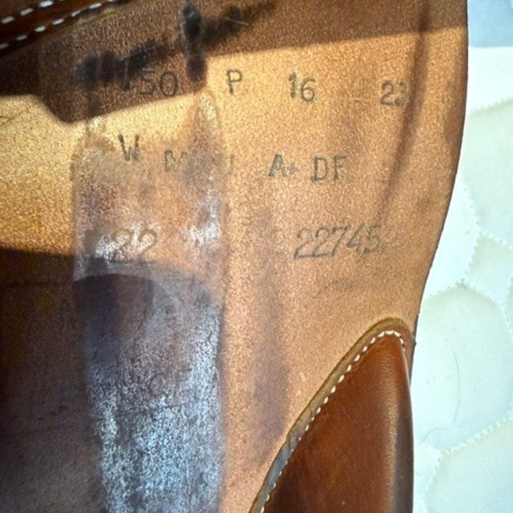 Butet #22 22745 Demo Butet Premium Jumping Saddle, 16" P Flat seat, 1.5 flap, WIDE Tree, A+DF panel, Standard Frotn & Rear Blocks, Gold, calfskin padded flap and seat