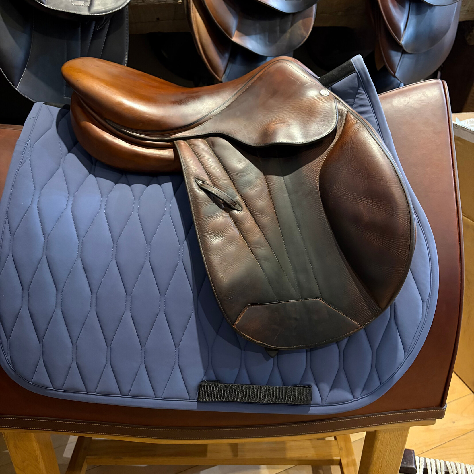 Butet #15 362 Consigned Butet Jumping Saddle,  Integrated Premium, 16" P (Flat Seat), 1 Flap, STD TREE, BDFG Panels, Gold, includes Butet cover