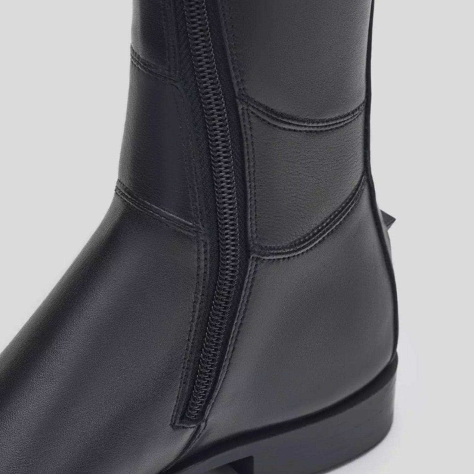 Vogel Vogel Prince Black Dress Boots w/ Front Zipper and Fitted Lower Ankle & Rounded Toe Shape