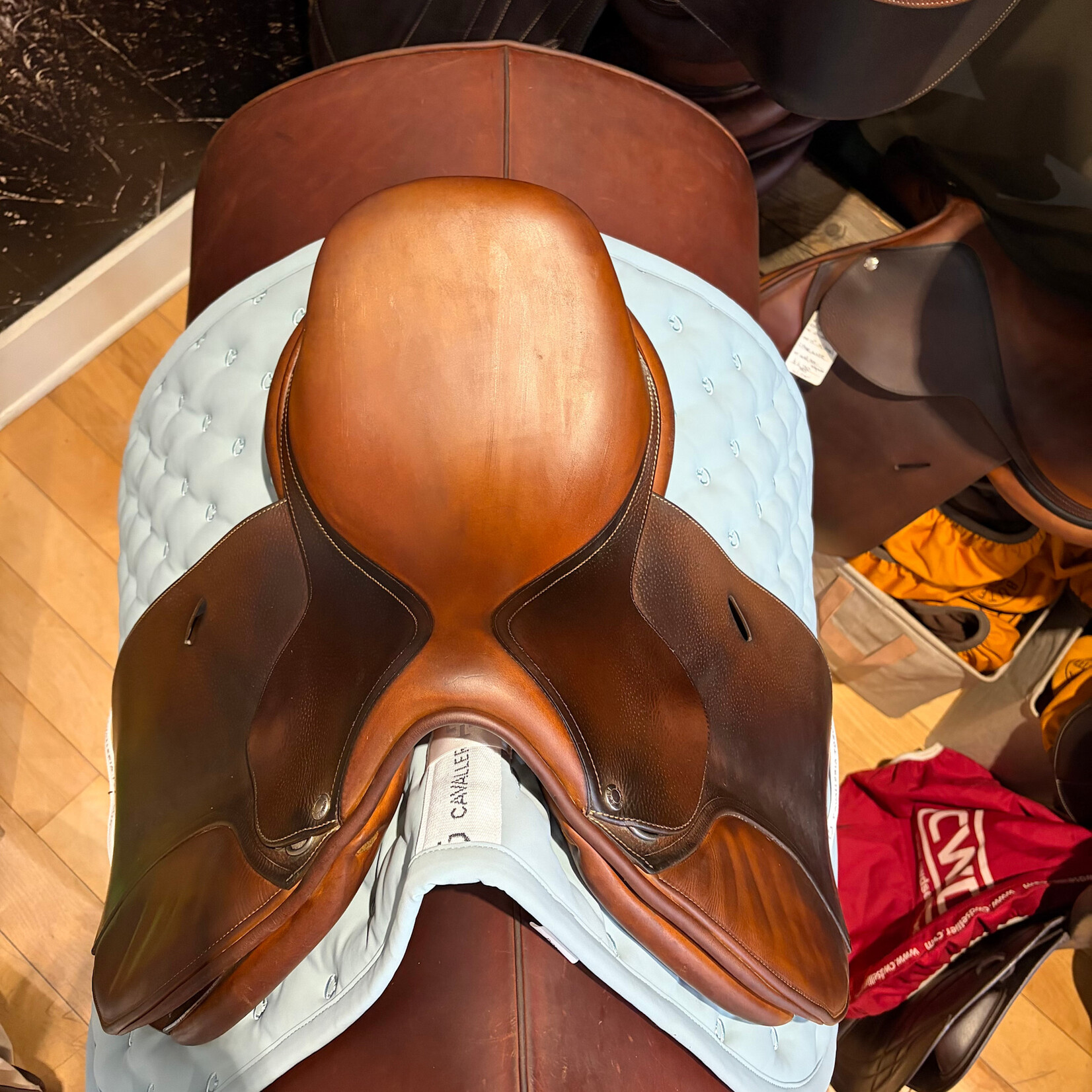 Butet #13 1205 Consigned Baby Butet Jumping Saddle Grained, 14.5” Seat, BB2, 0 Flap, A Panel, Gold, STD tree