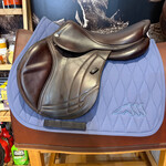 CWD #20 81349 Consigned CWD 2GS Hunter Mademoiselle Saddle Dynamick (flexible) injected carbon-Kevlar tree 17.5", 2CH Flap, PA & RT Panels, includes CWD cover